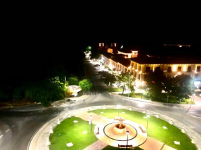 The Round